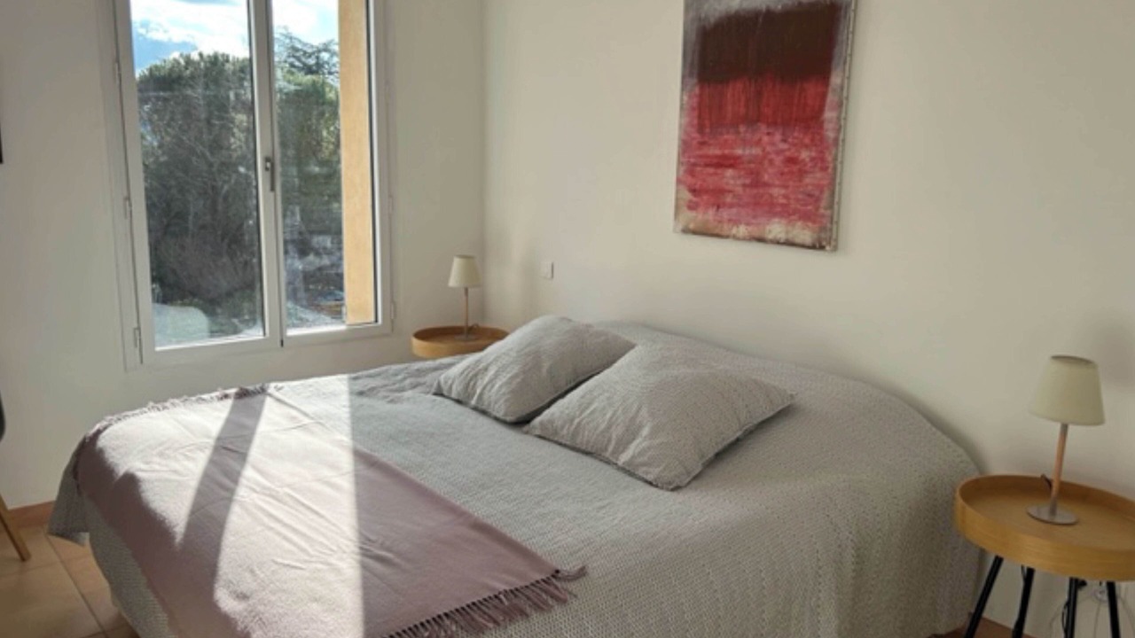 Photo of Bedroom in Rustrel