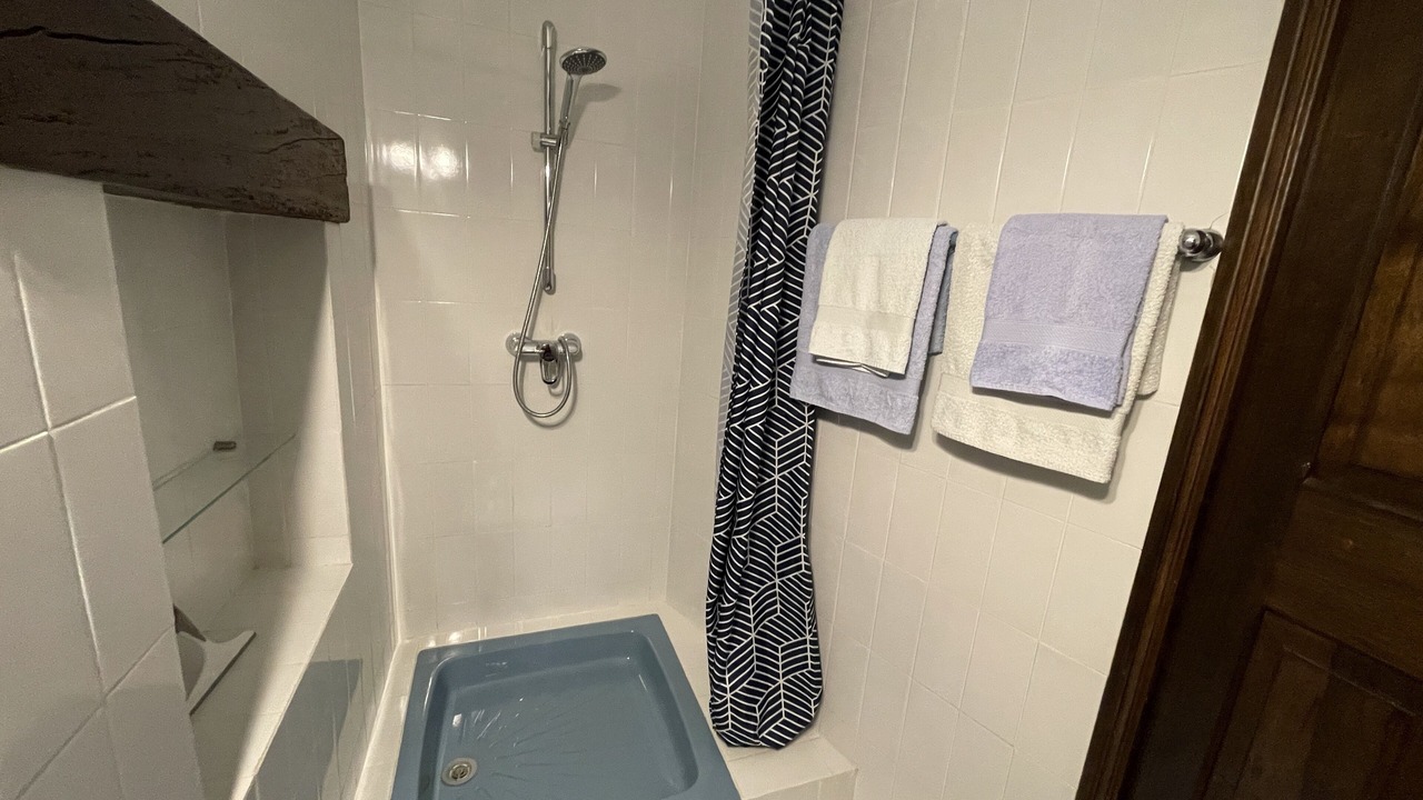 Photo of Bathroom in Sablet