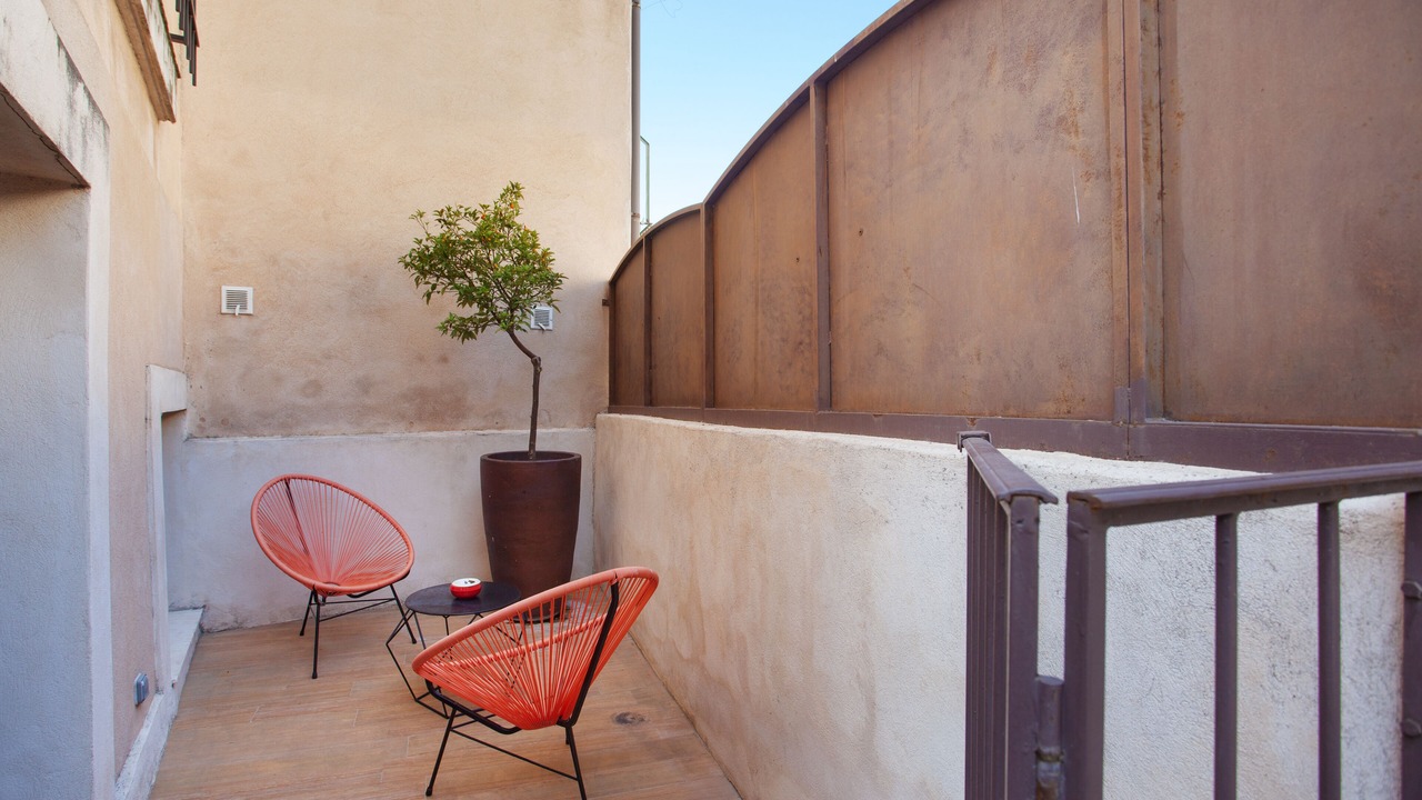 Photo of Patio Balcony in Saint-Cannat