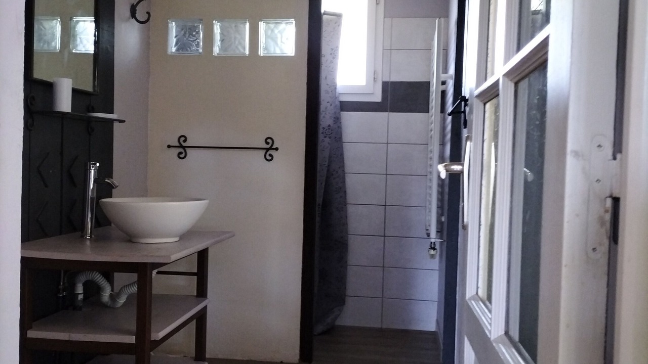 Photo of Bathroom in Gargas