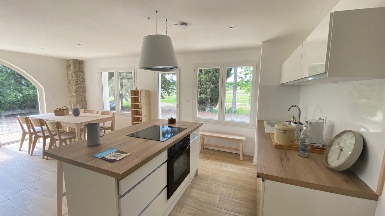 Photo of Kitchen in Saint-Michel-l'Observatoire