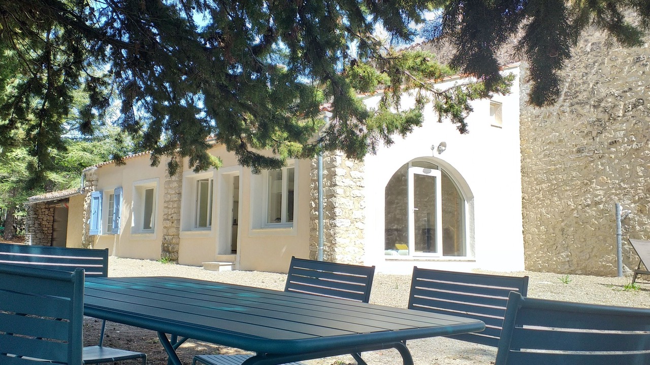 Photo of Outdoor in Saint-Michel-l'Observatoire