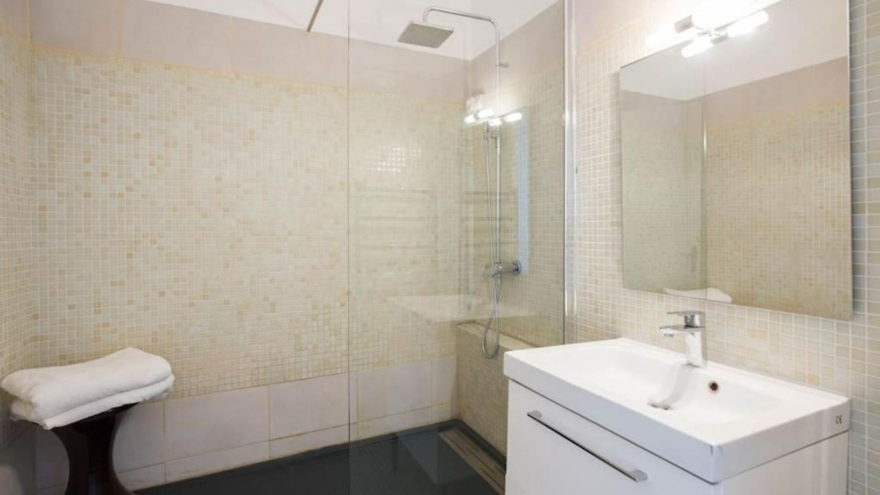 Photo of Bathroom in Les Grands Carmes