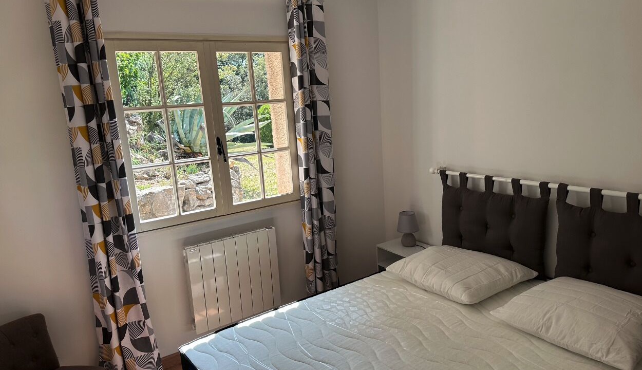 Photo of Bedroom in Figanieres