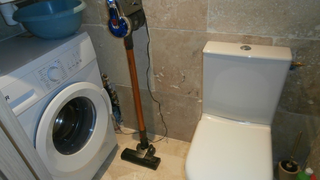 Photo of Bathroom in Caromb