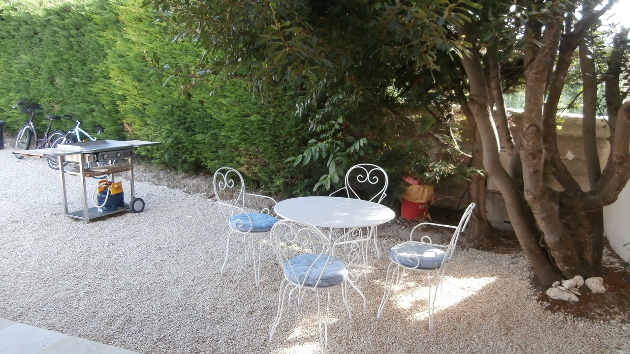 Photo of Outdoor in Caromb