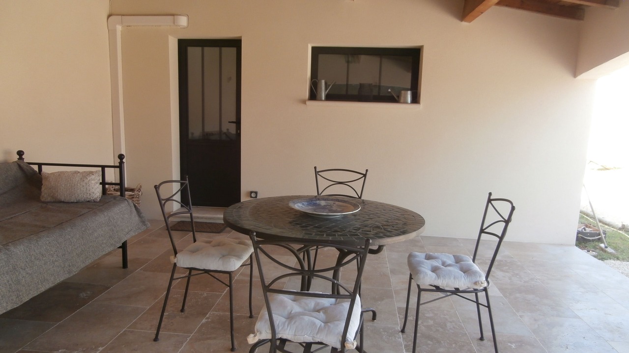 Photo of Outdoor in Caromb