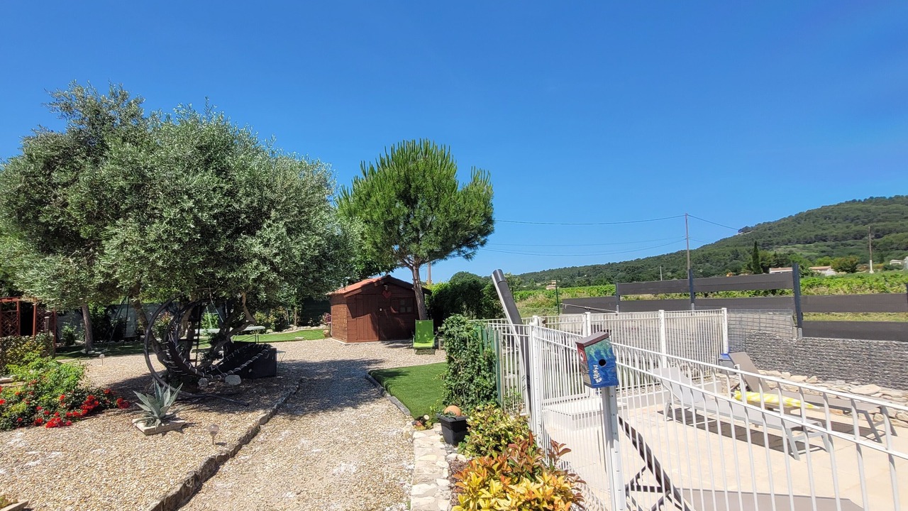 Photo of Outdoor in Gargas