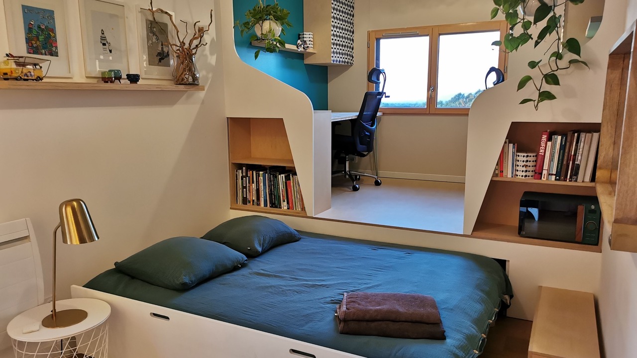 Photo of Bedroom in Venelles
