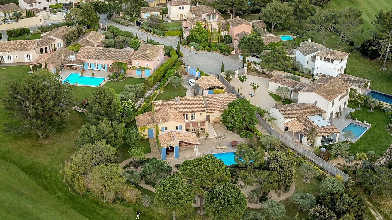 Photo of Outdoor in Pont Royal
