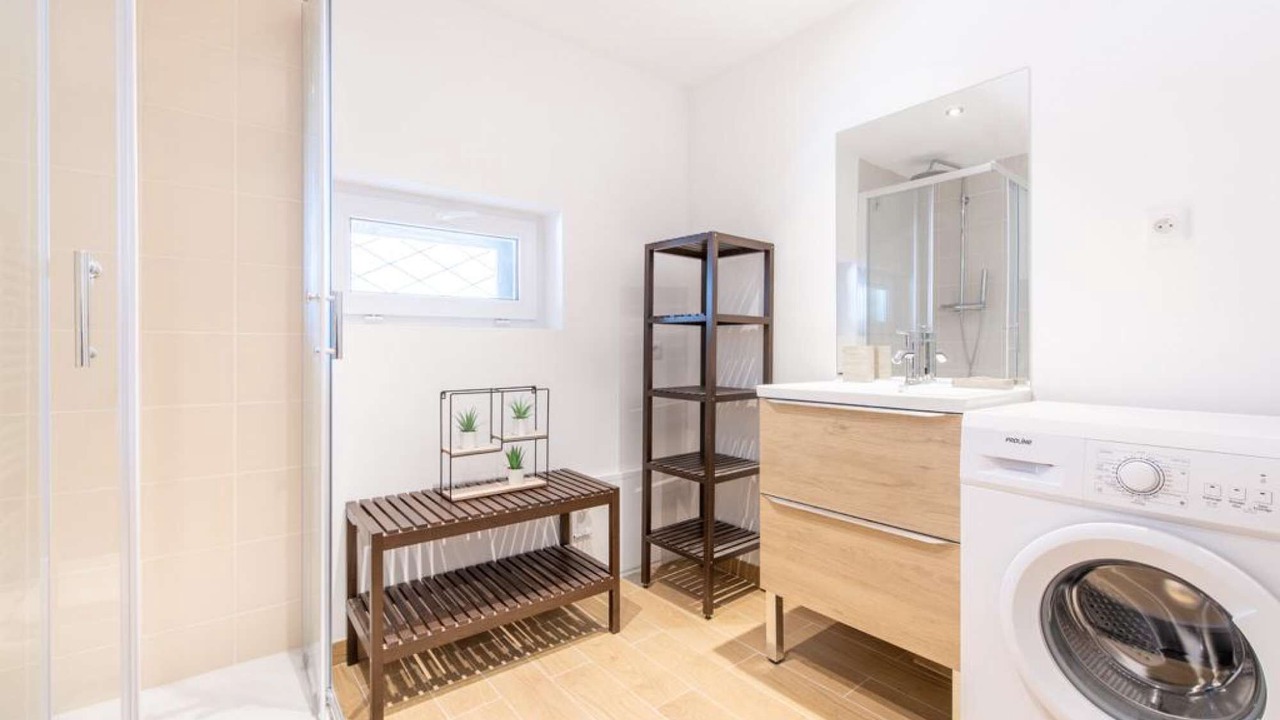 Photo of Bathroom in 4th Arrondissement