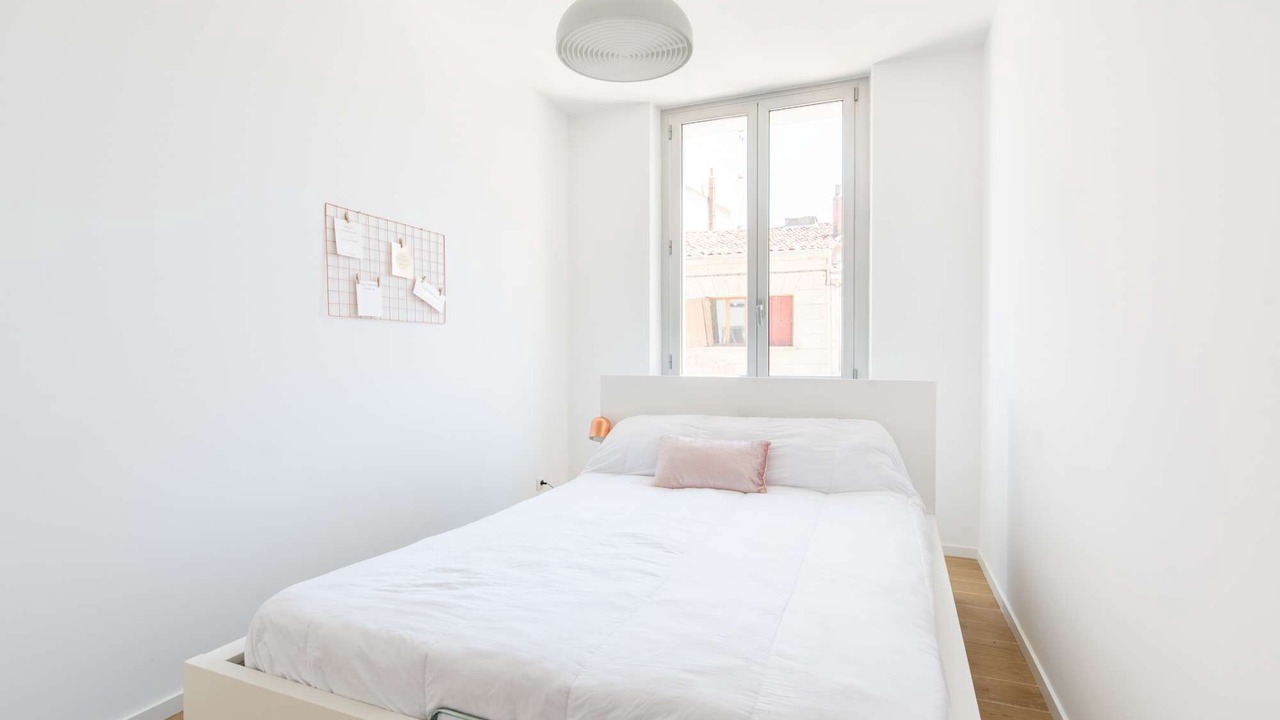 Photo of Bedroom in 4th Arrondissement