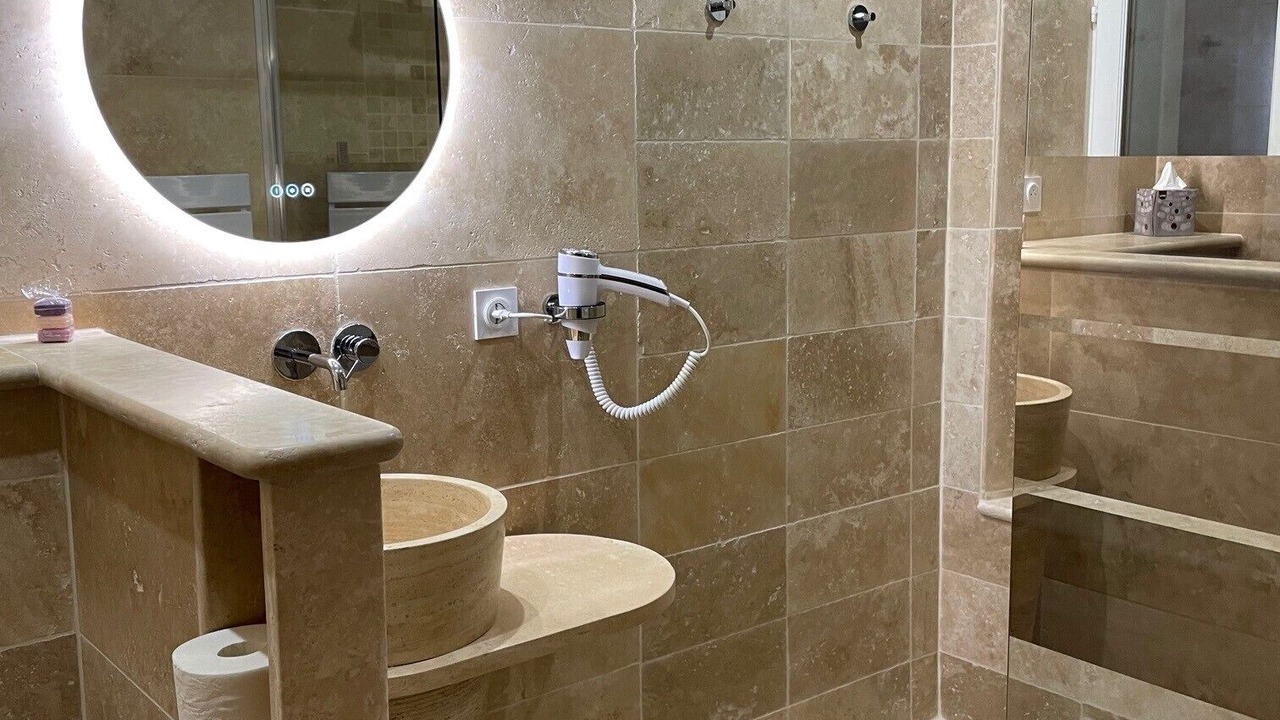 Photo of Bathroom in Buisson