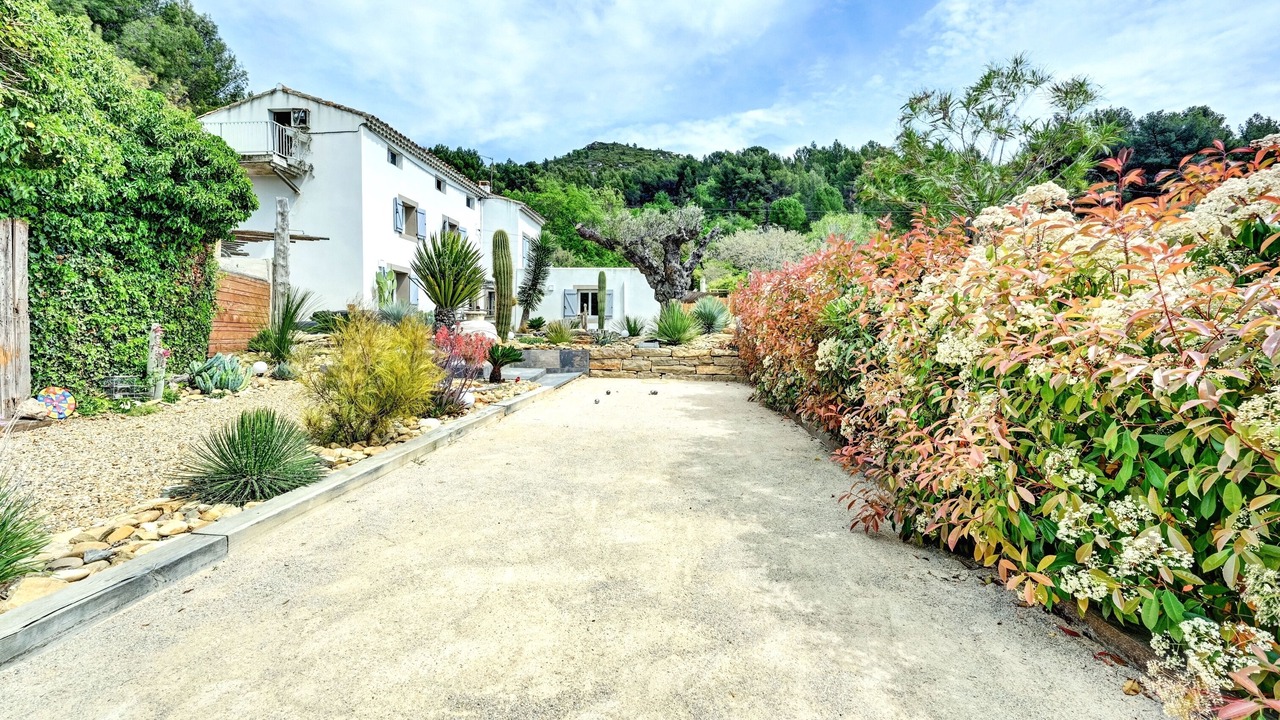Photo of Outdoor in Roquevaire