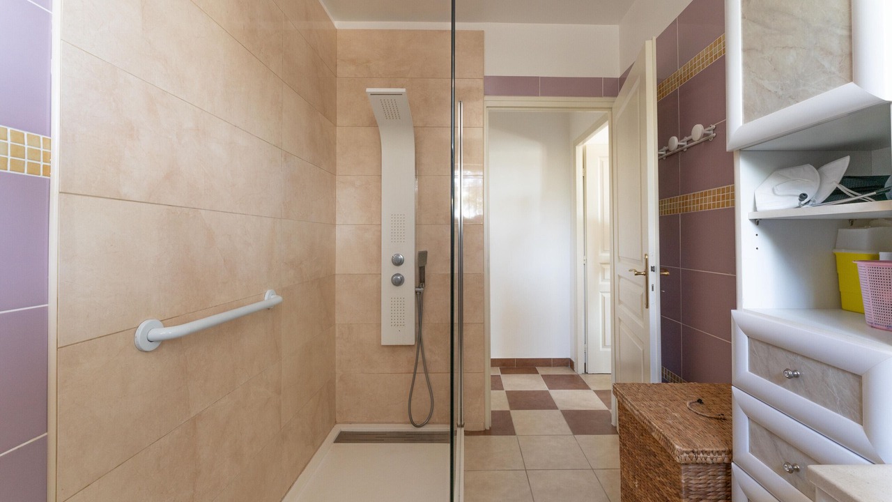 Photo of Bathroom in Venasque