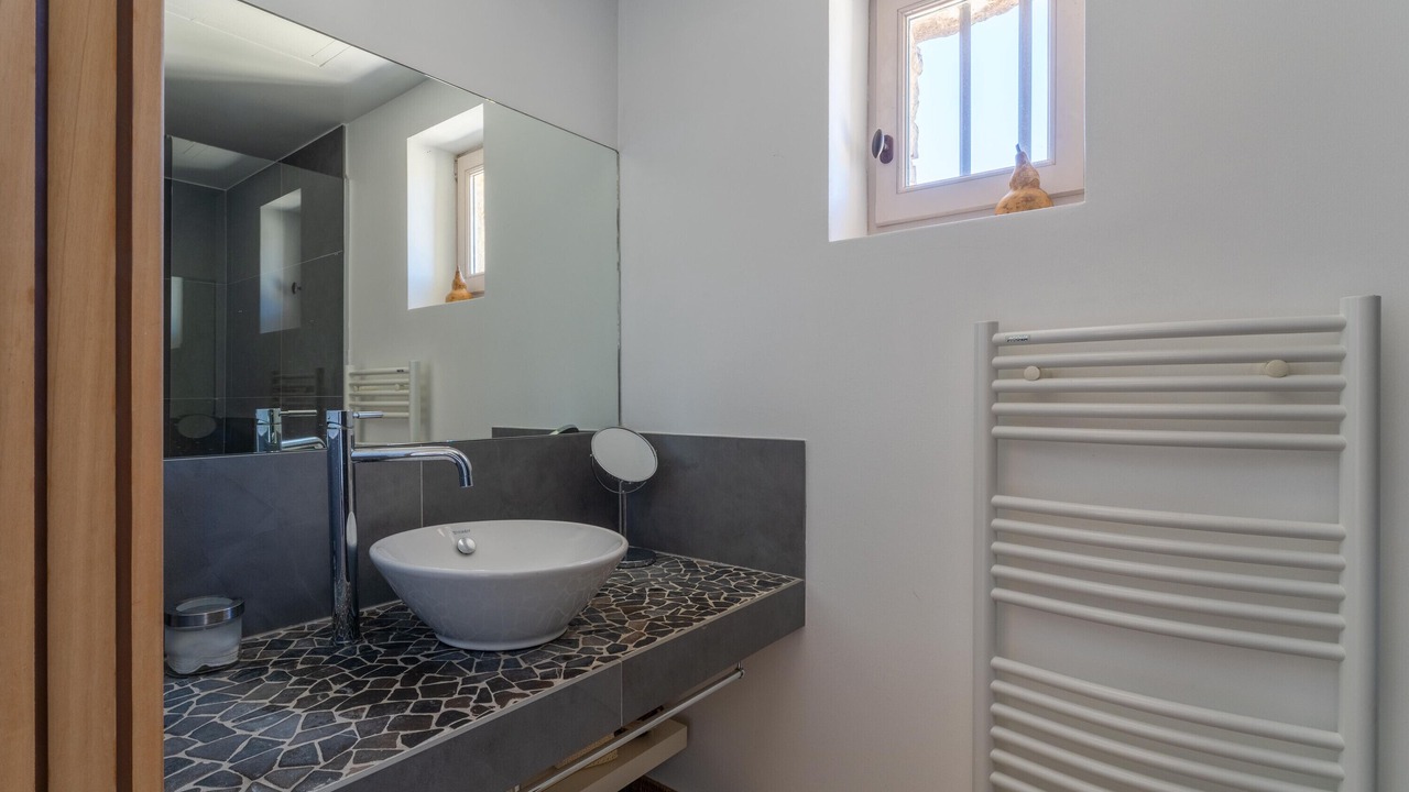Photo of Bathroom in Gordes