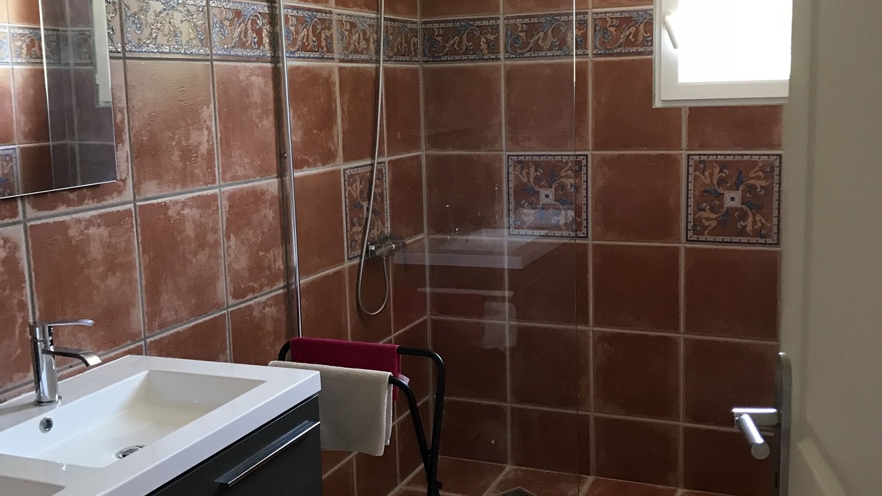 Photo of Bathroom in Propiac