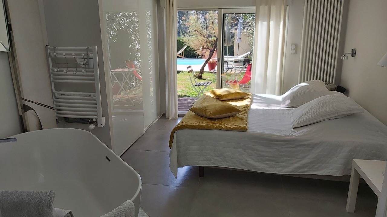 Photo of Bedroom in Vedene