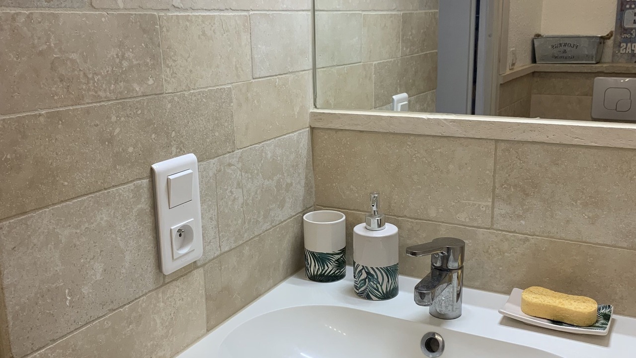 Photo of Bathroom in Maussane