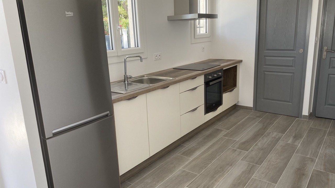 Photo of Kitchen in Saint-Mitre-les-Remparts