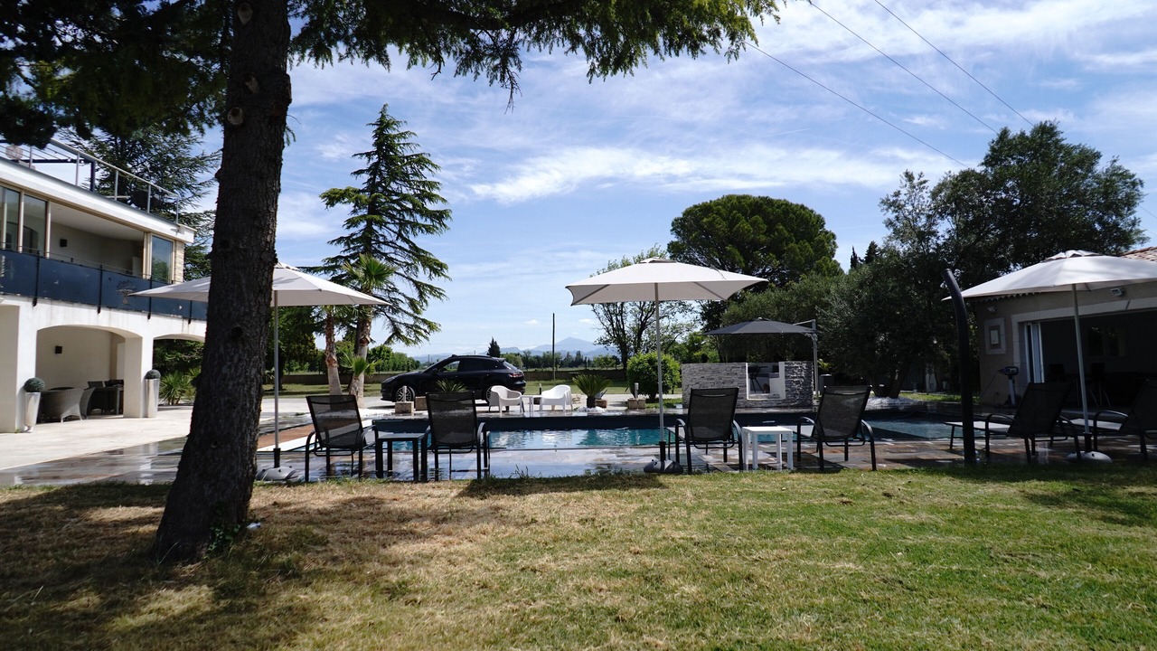 Photo of Outdoor in Orange