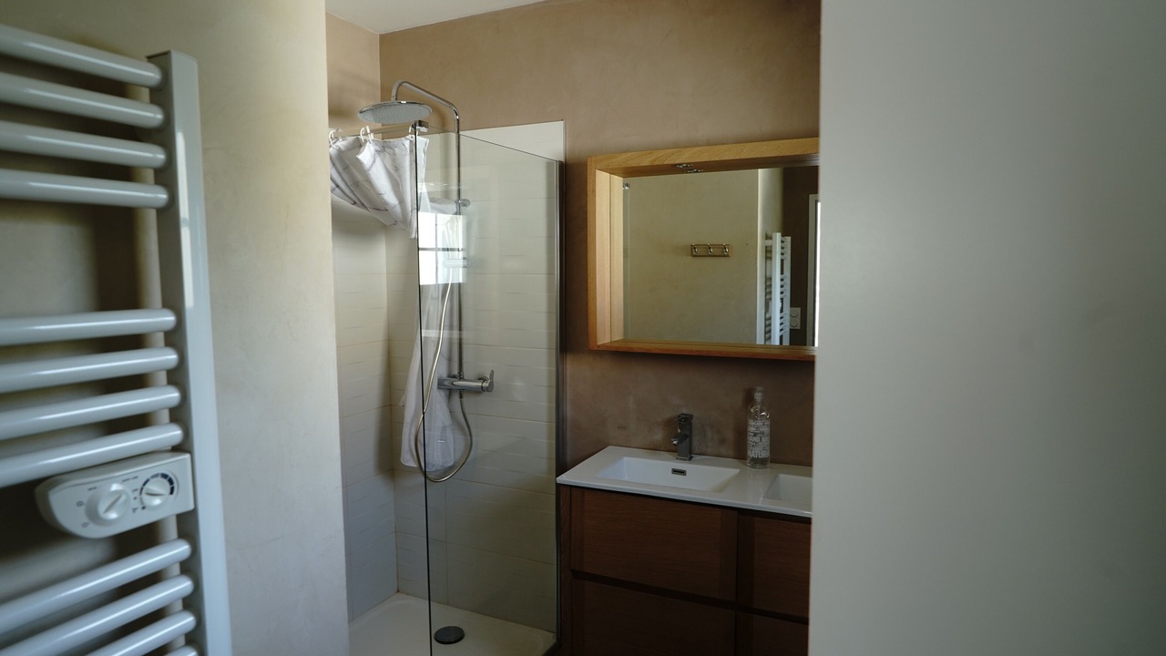 Photo of Bathroom in Orange