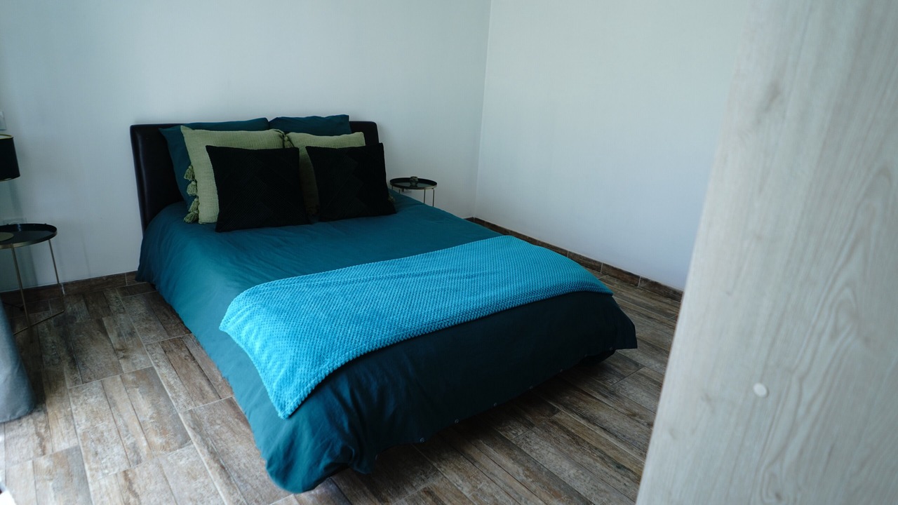 Photo of Bedroom in Orange
