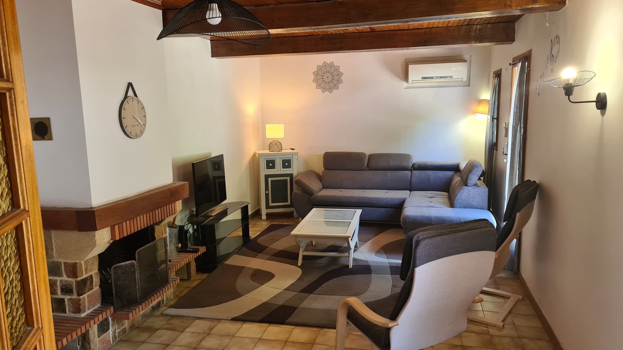 Photo of Livingroom in Sainte-Tulle