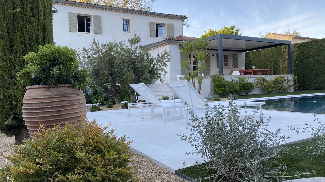 Photo of Patio Balcony in Entraigues-sur-la-Sorgue