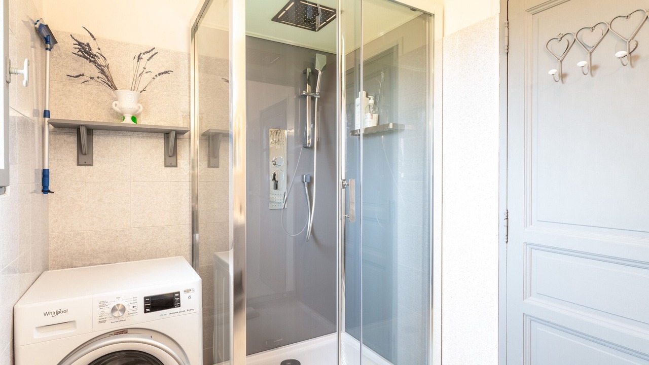 Photo of Bathroom in Saint-Etienne-du-Gres