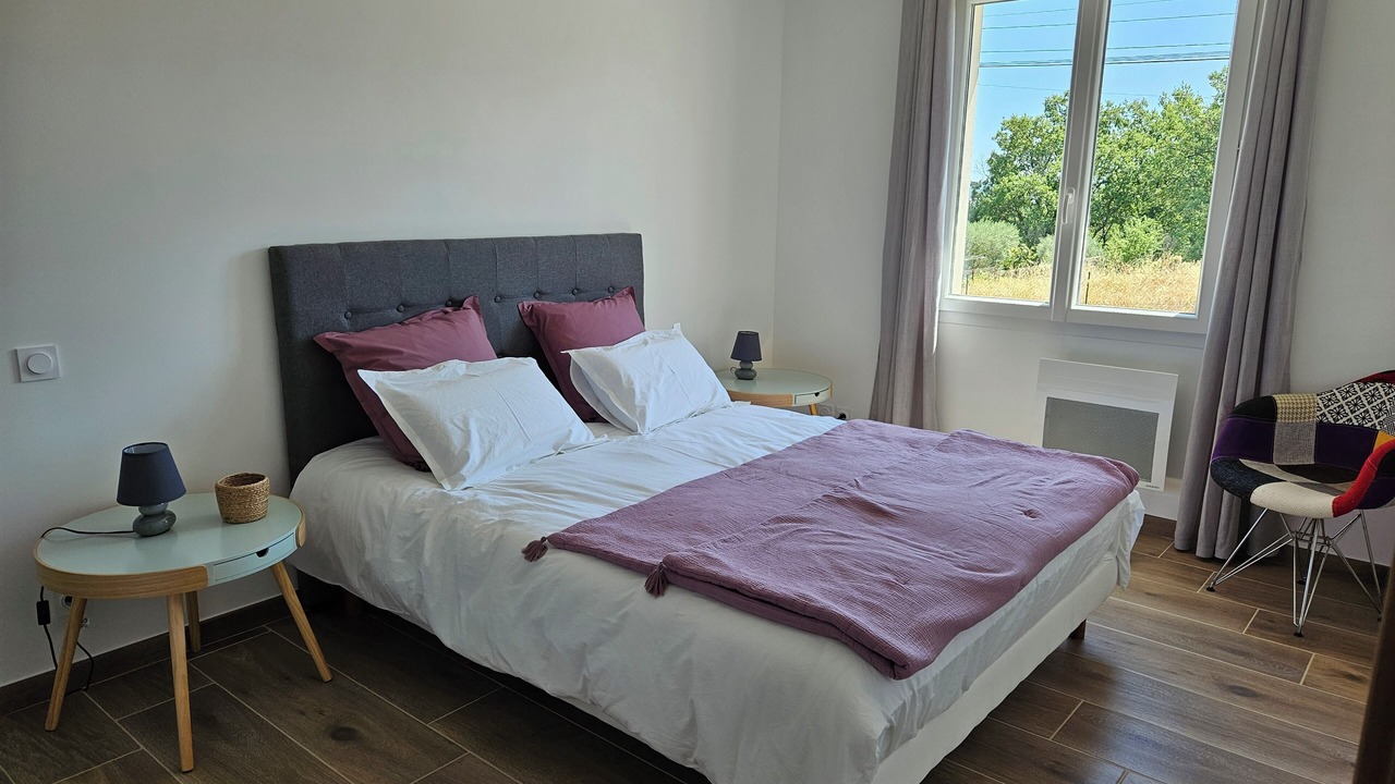 Photo of Bedroom in Sainte-Tulle