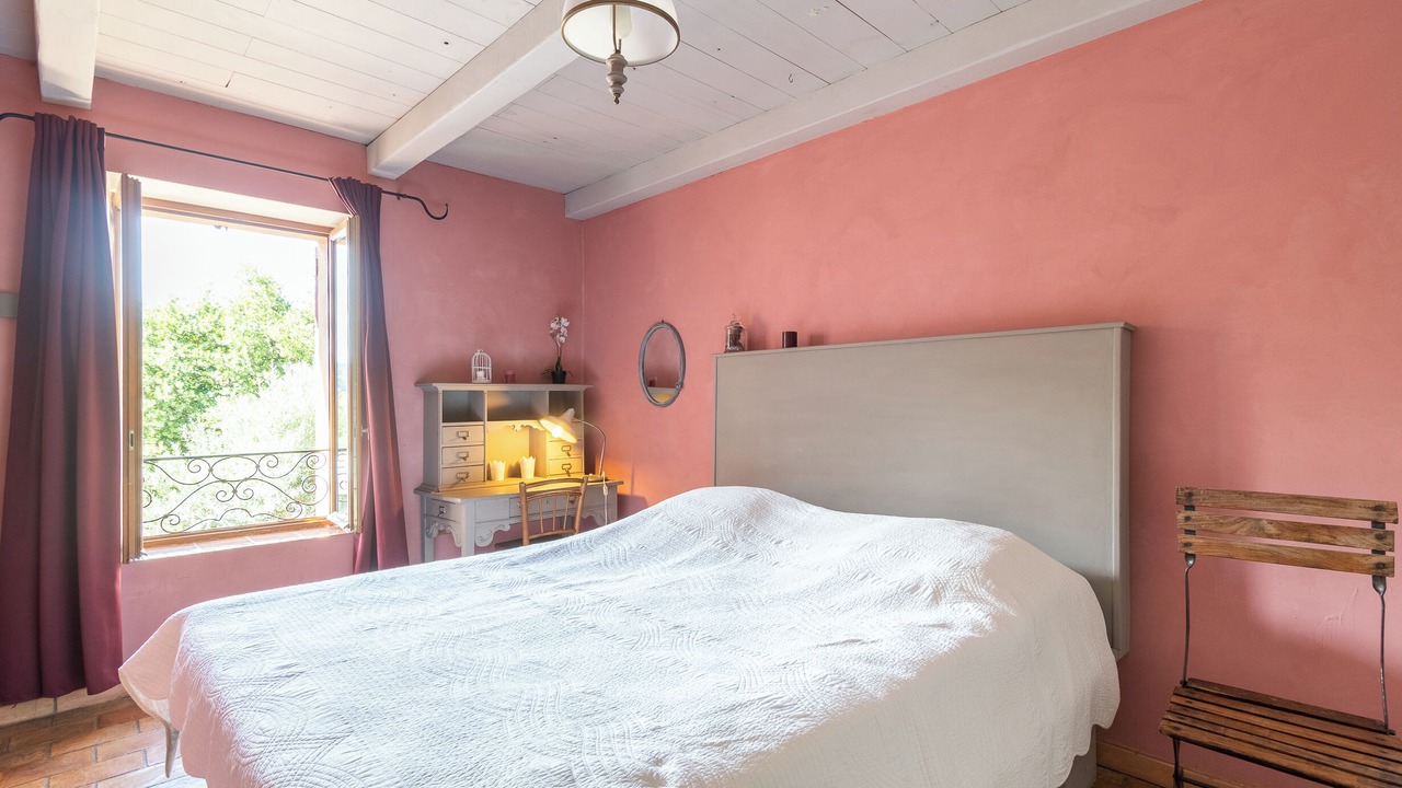 Photo of Bedroom in Cabries