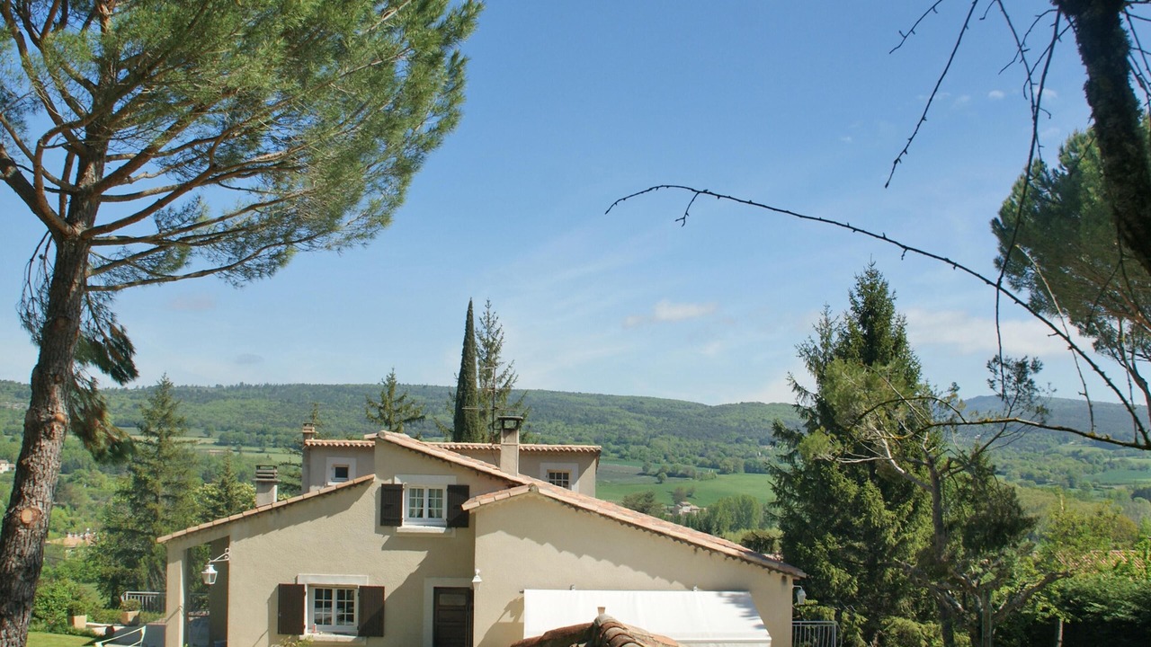 Photo of Others in Cereste