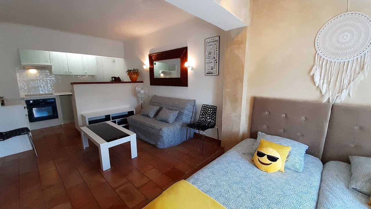 Photo of Bedroom in Roaix