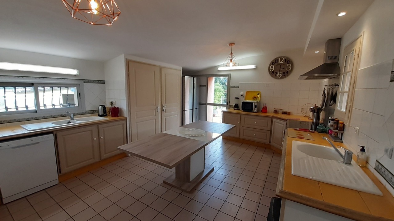 Photo of Kitchen in Roaix