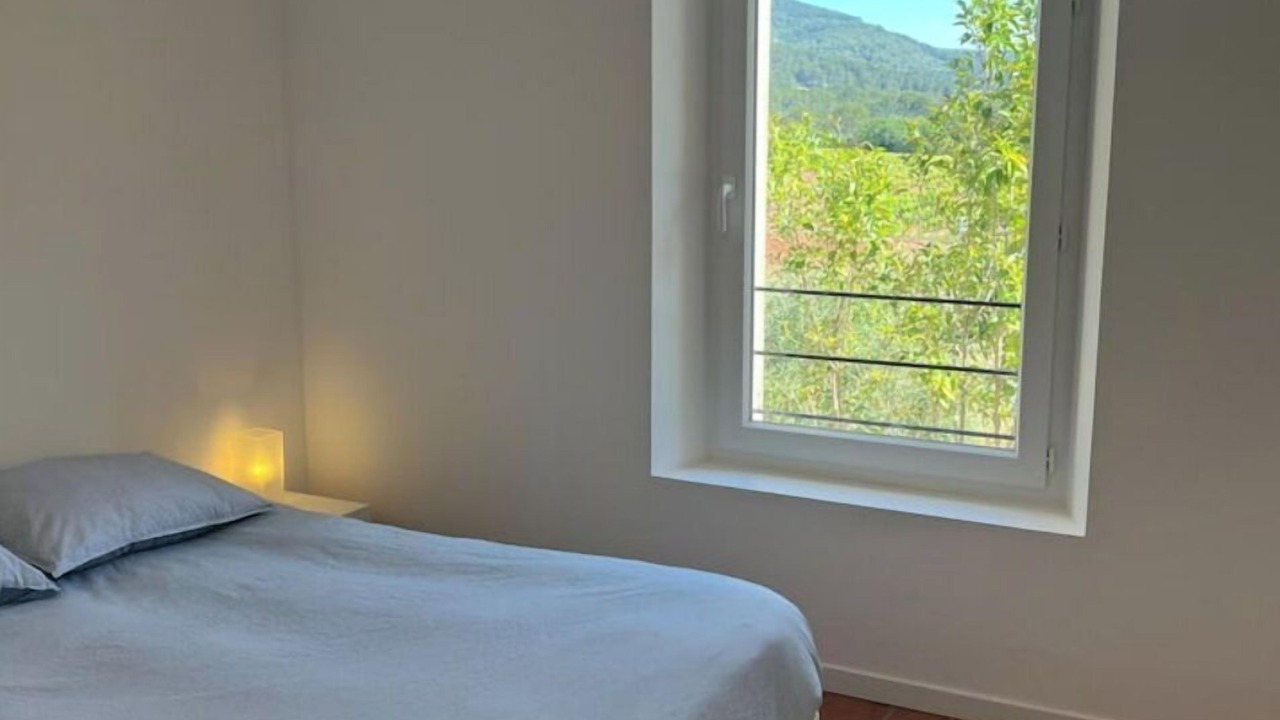 Photo of Bedroom in Cuers