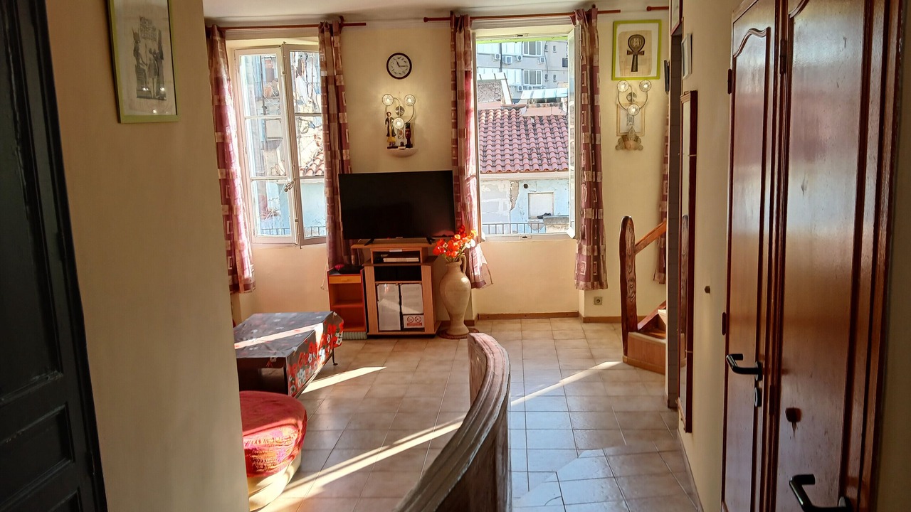 Photo of Others in Noailles
