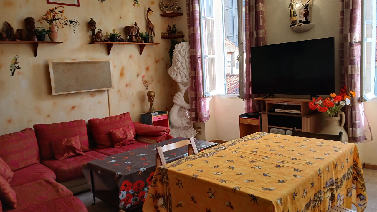 Photo of Livingroom in Noailles