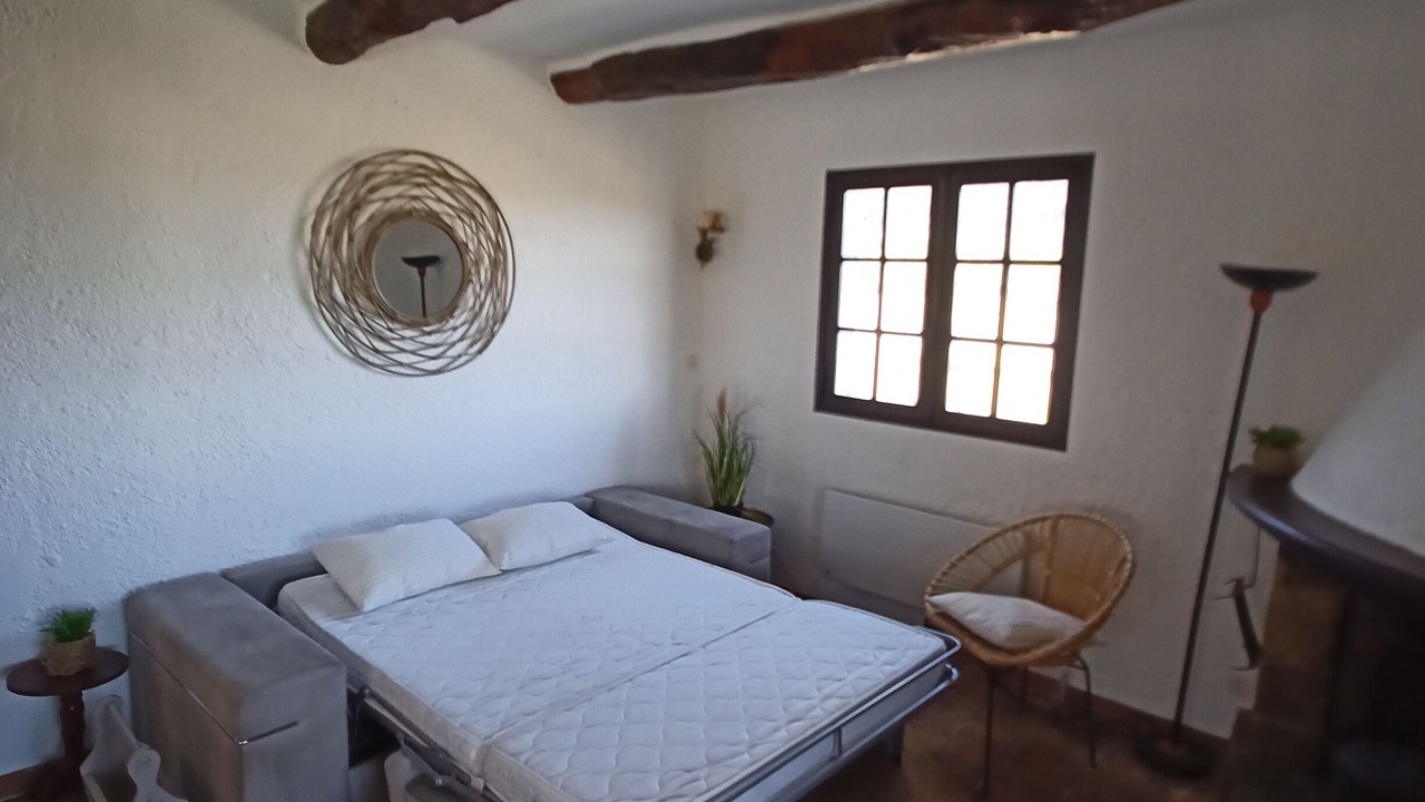 Photo of Bedroom in Montmeyan