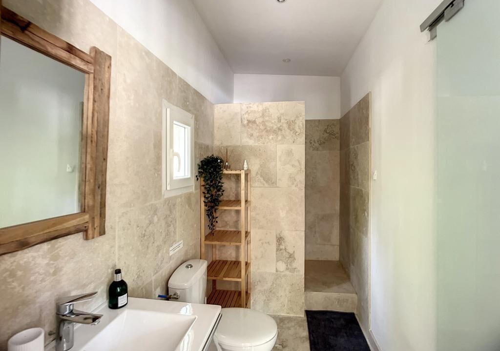 Photo of Bathroom in Noves