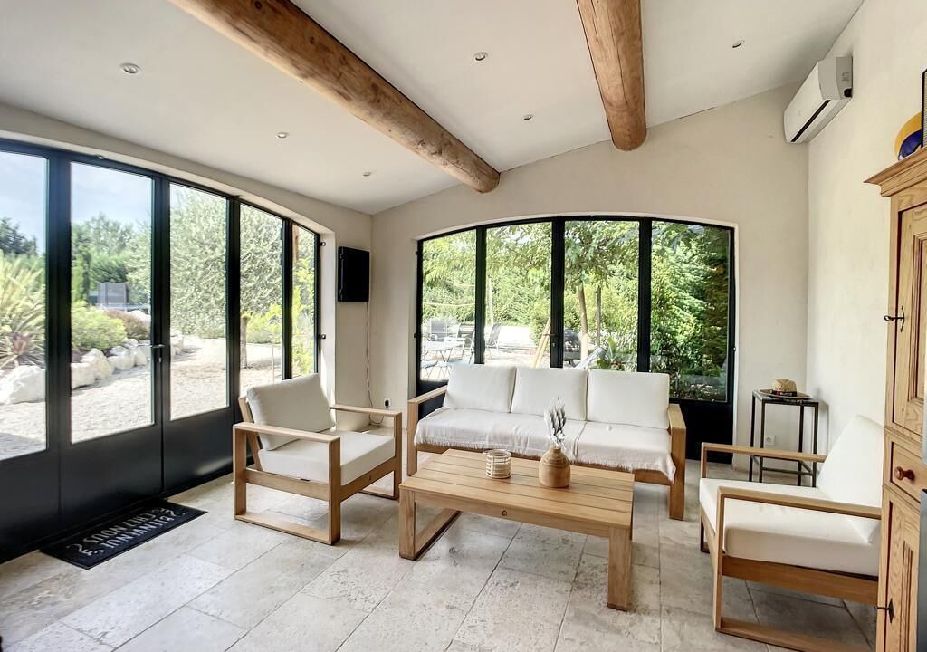 Photo of Livingroom in Noves
