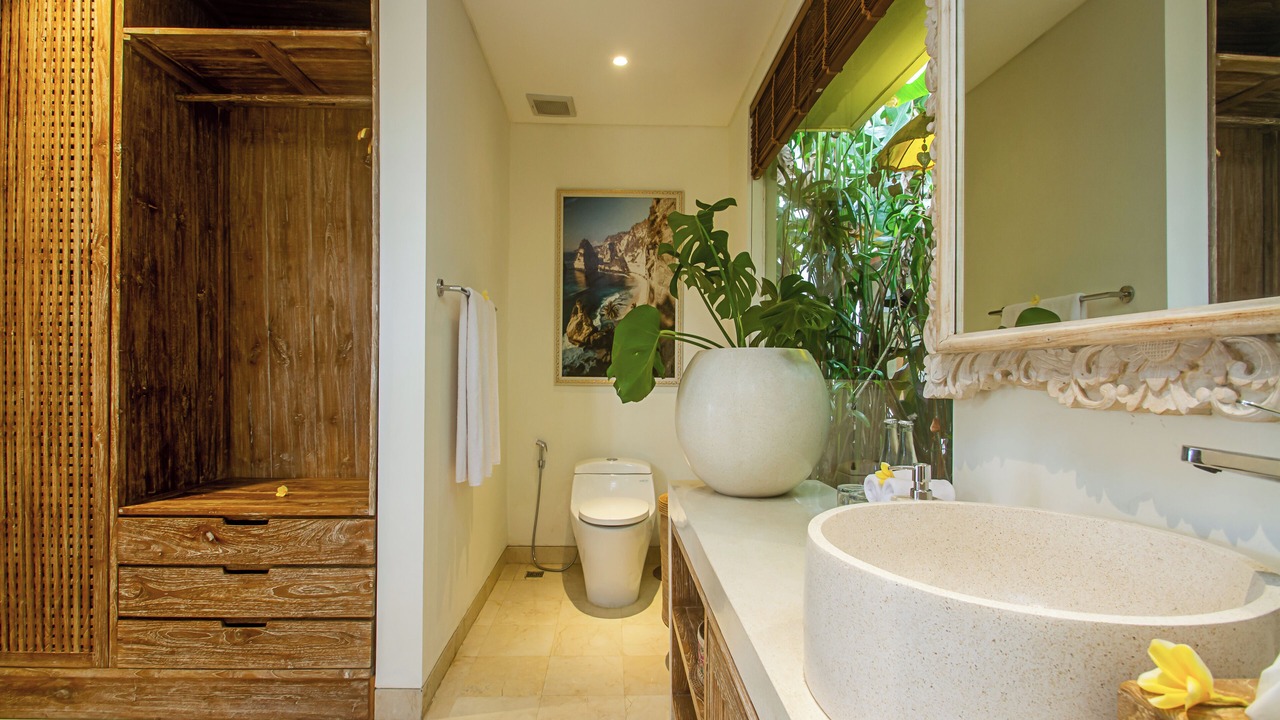 Photo of Bathroom in Taro