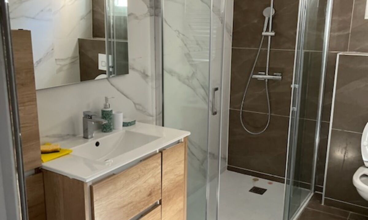 Photo of Bathroom in Ginasservis