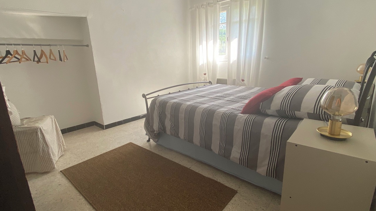 Photo of Bedroom in Beaumont-du-Ventoux
