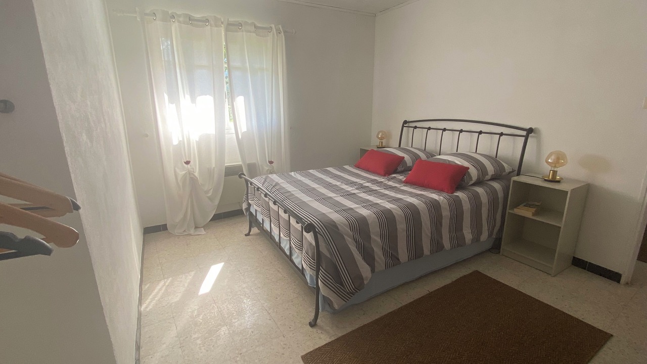 Photo of Bedroom in Beaumont-du-Ventoux