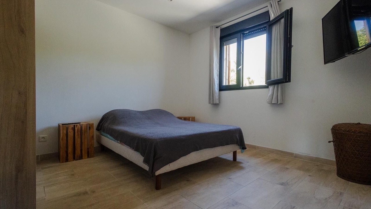 Photo of Bedroom in Bormes-Les-Mimosas