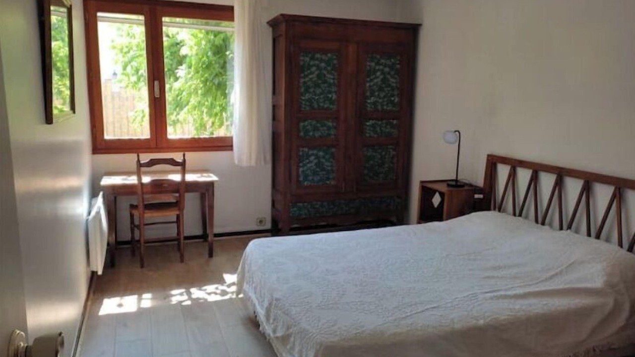 Photo of Bedroom in Montfavet