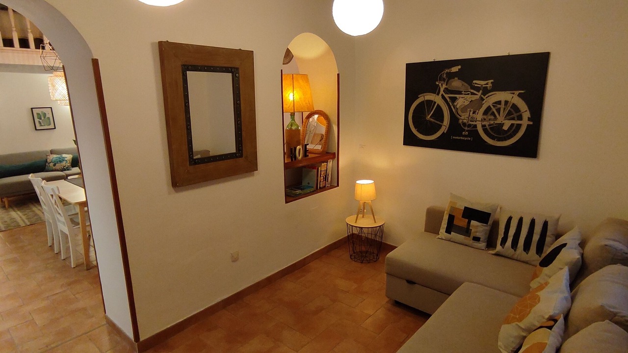 Photo of Livingroom in 8th Arrondissement