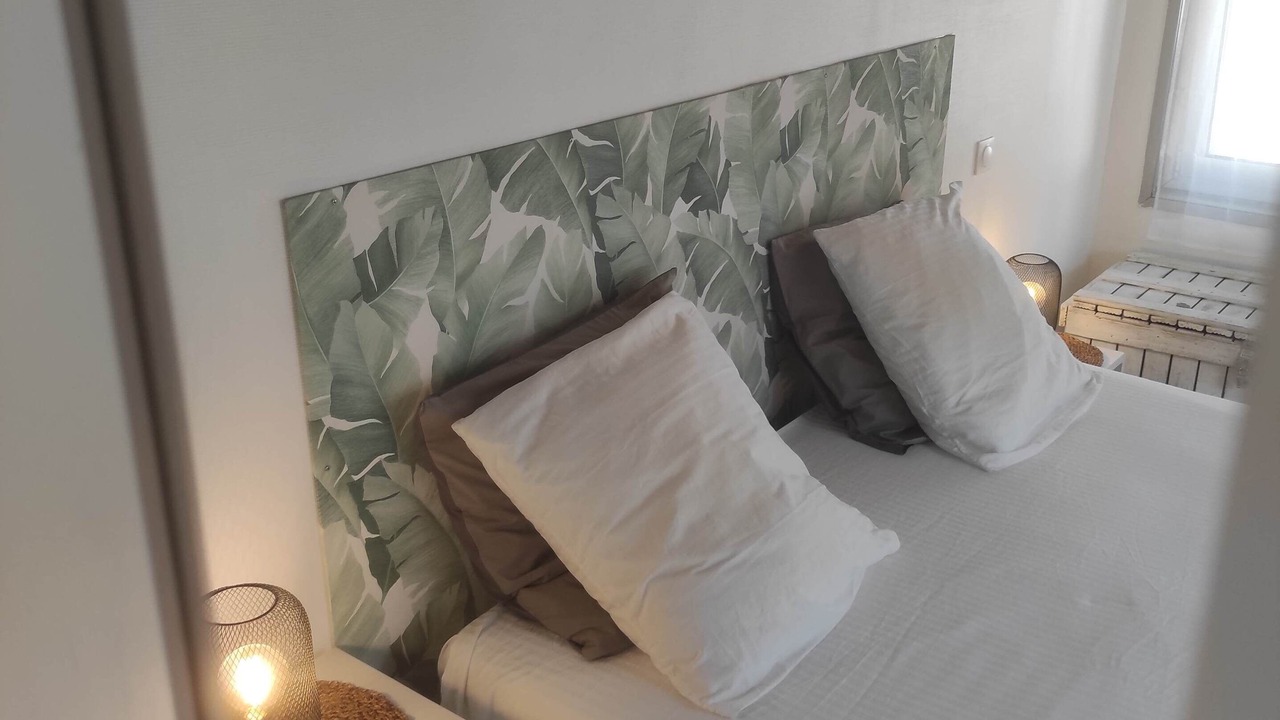 Photo of Bedroom in 8th Arrondissement
