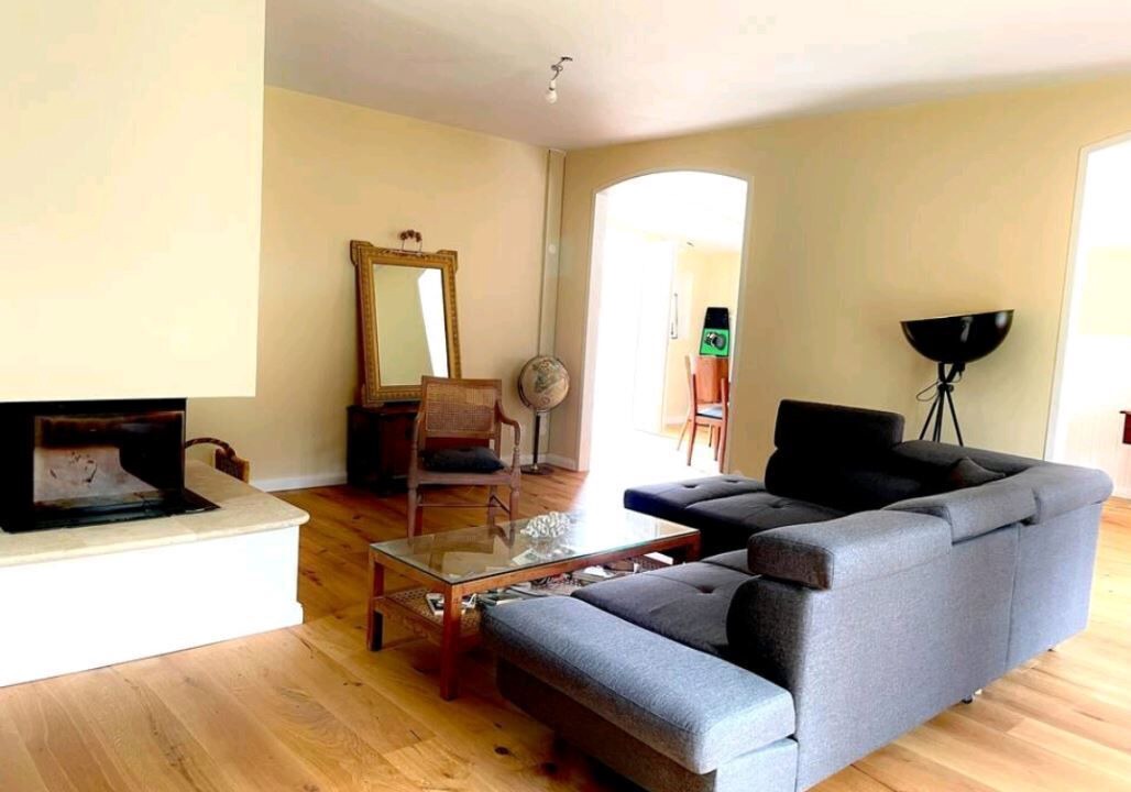 Photo of Livingroom in Venelles